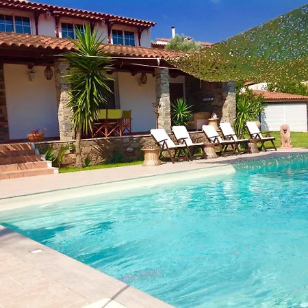 Villa Amomos With Swimming Pool
