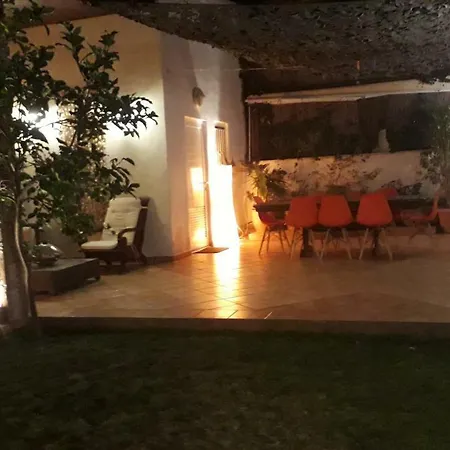 Amomos With Swimming Pool